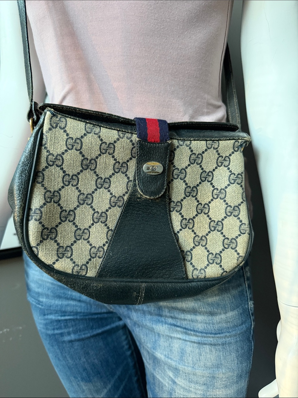 Authentic Vintage Gucci GG Canvas Crossbody with Leather Trim Navy